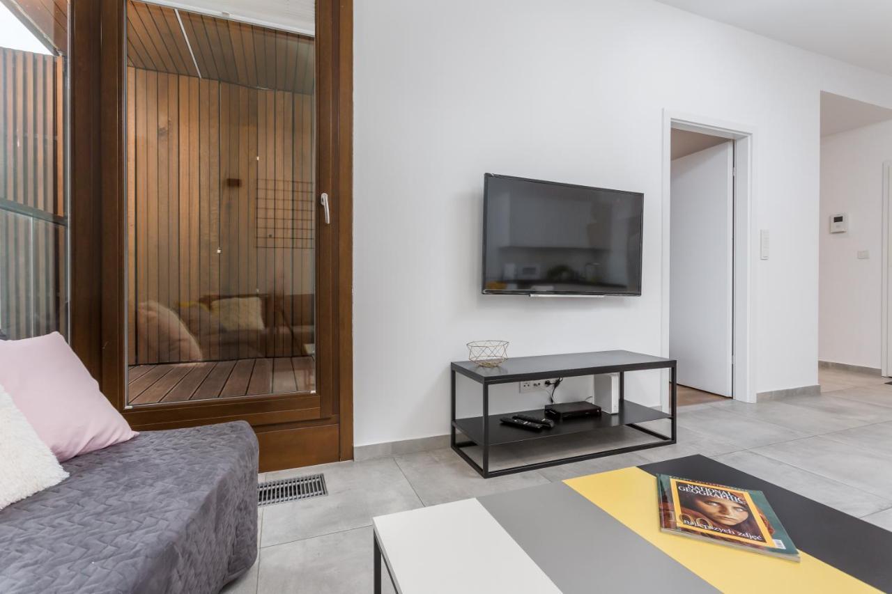 Chill Apartments Kolejowa Варшава Екстериор снимка